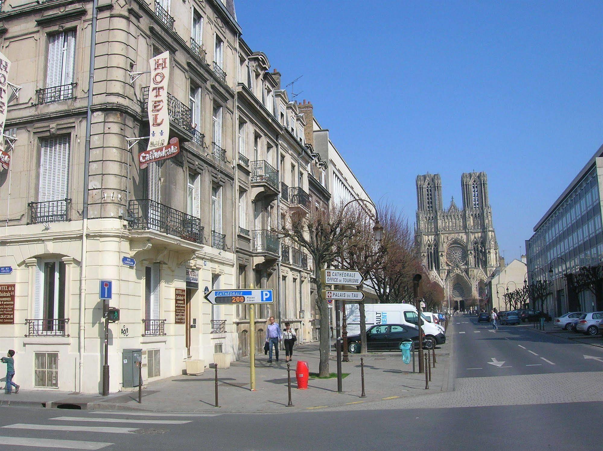 Hotel De La Cathedrale Reims Kültér fotó